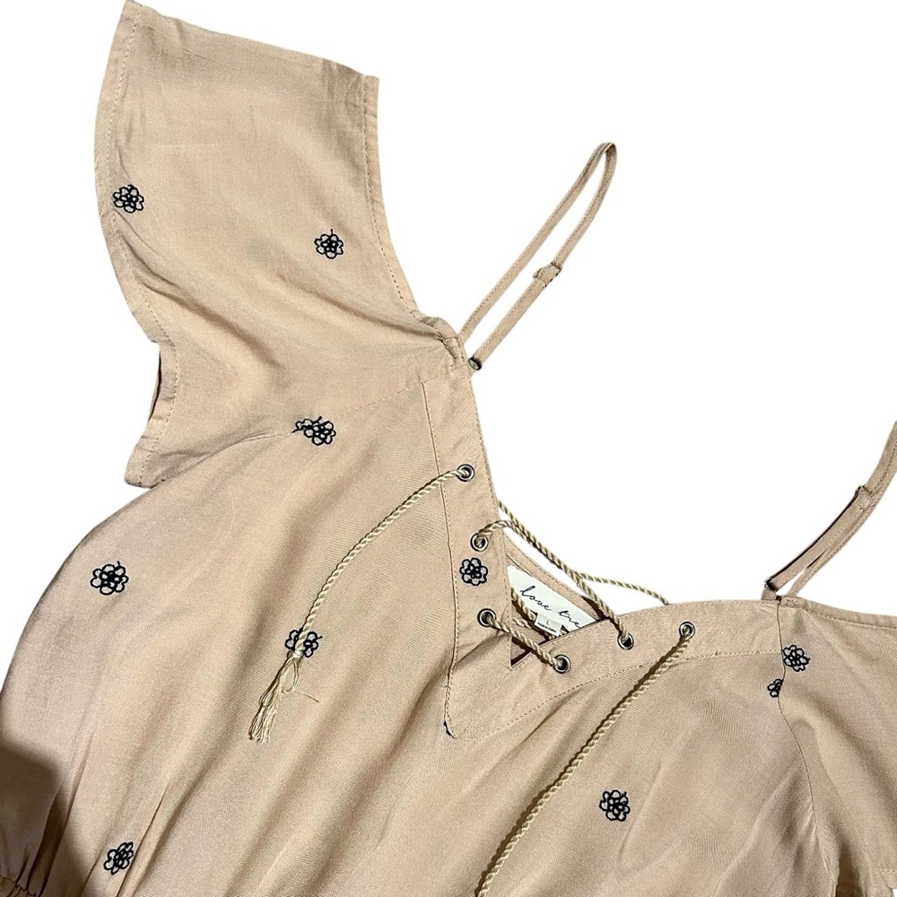 Love Tree Beige Floral Off-Shoulder Romper - Picture 3 of 7